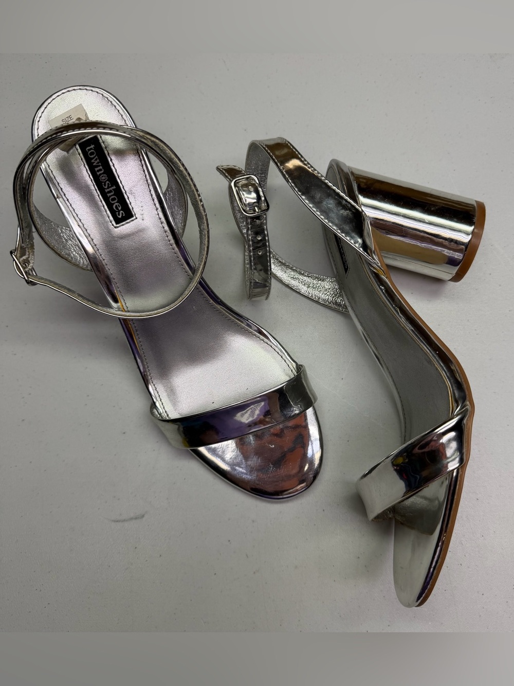 Town Shoes Danielle Silver Metallic Block Heel Sandal Size 38 / US 7.5 Fall Sale
